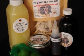 7 Day Supply Includes: Combination of 14 bags Lungwort and Fevergrass tea, 8oz Elderberry Syrup, 16oz Ginger Juice, and 8oz Original Sea Moss. Also, include Agave and 7 Key Limes.